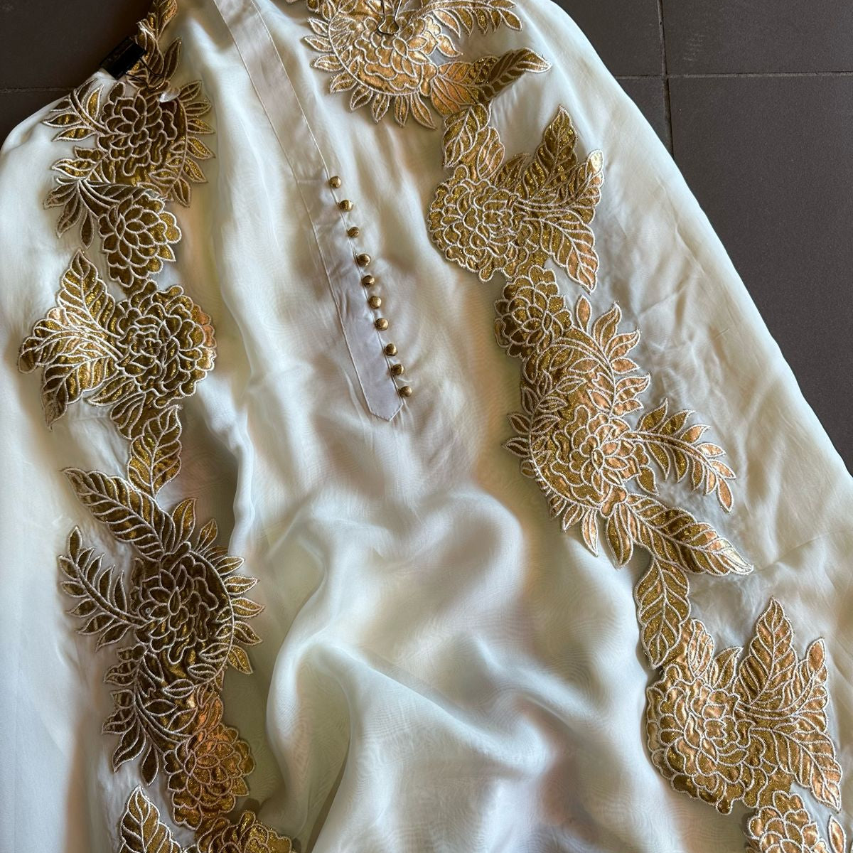Super soft and Flowy organza with beautiful cushioning pattern – Aisha ...