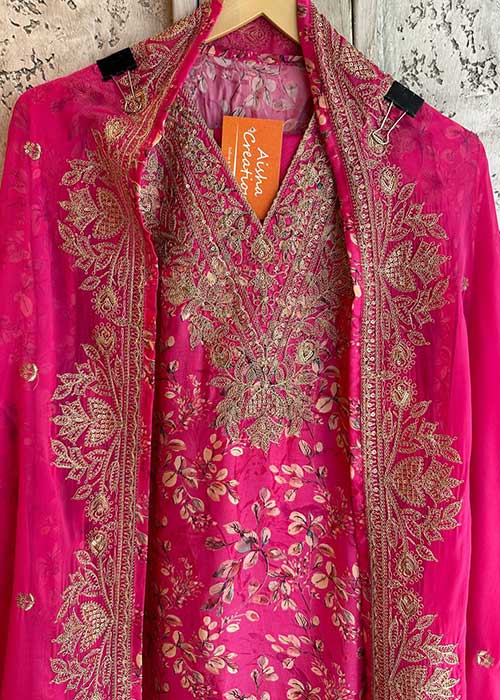 Super Soft pure Muslin Digital printed Shirt with Dori zari Neckline !!