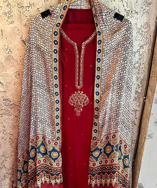 Pure silk shirt with very simple and elegant work on the neckline