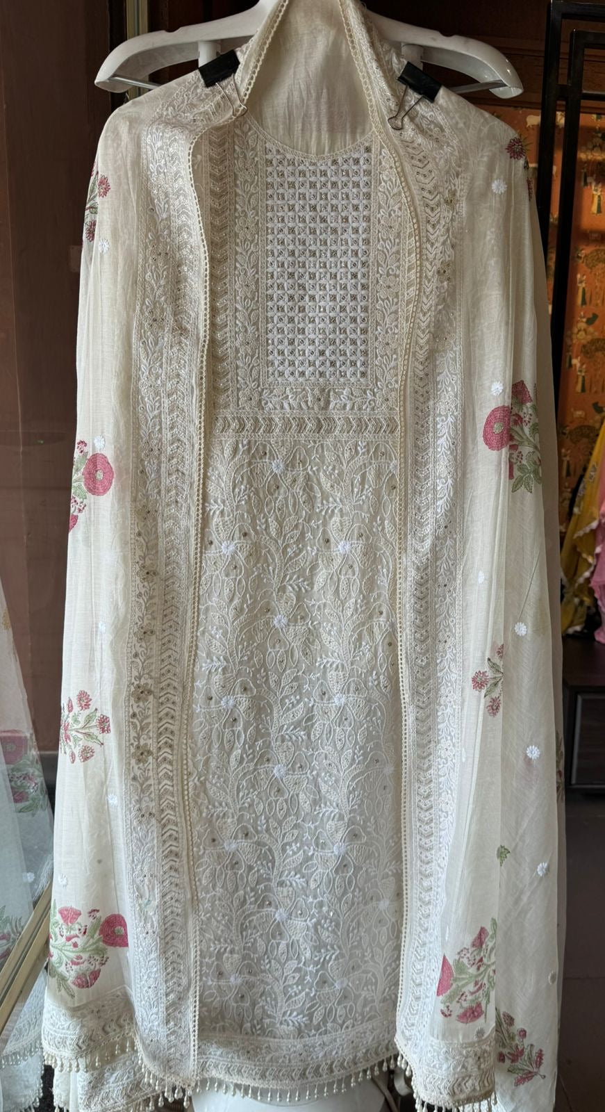 Lakhnavi embroidered Unstitched Front On Pure Mul cotton chanderi