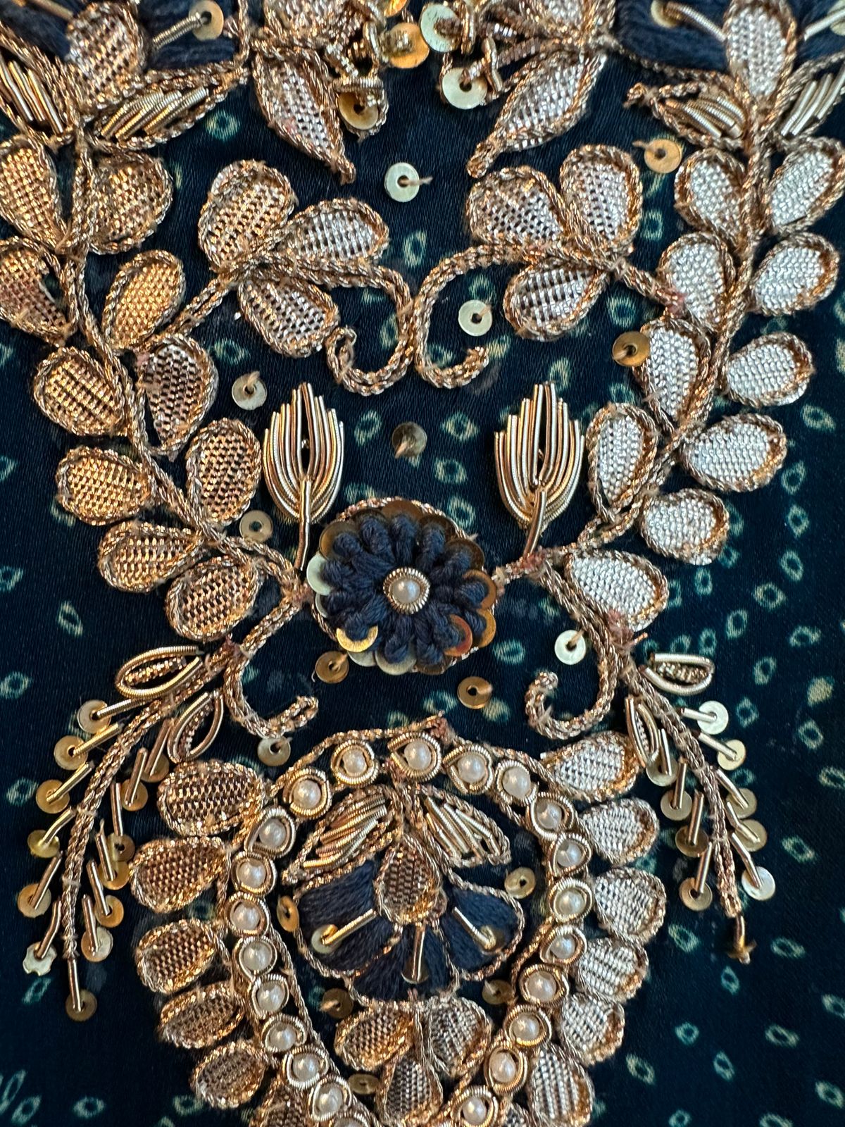 Crepe satin full size Dupatta with banarsi weavings four sides border with Latkans attached