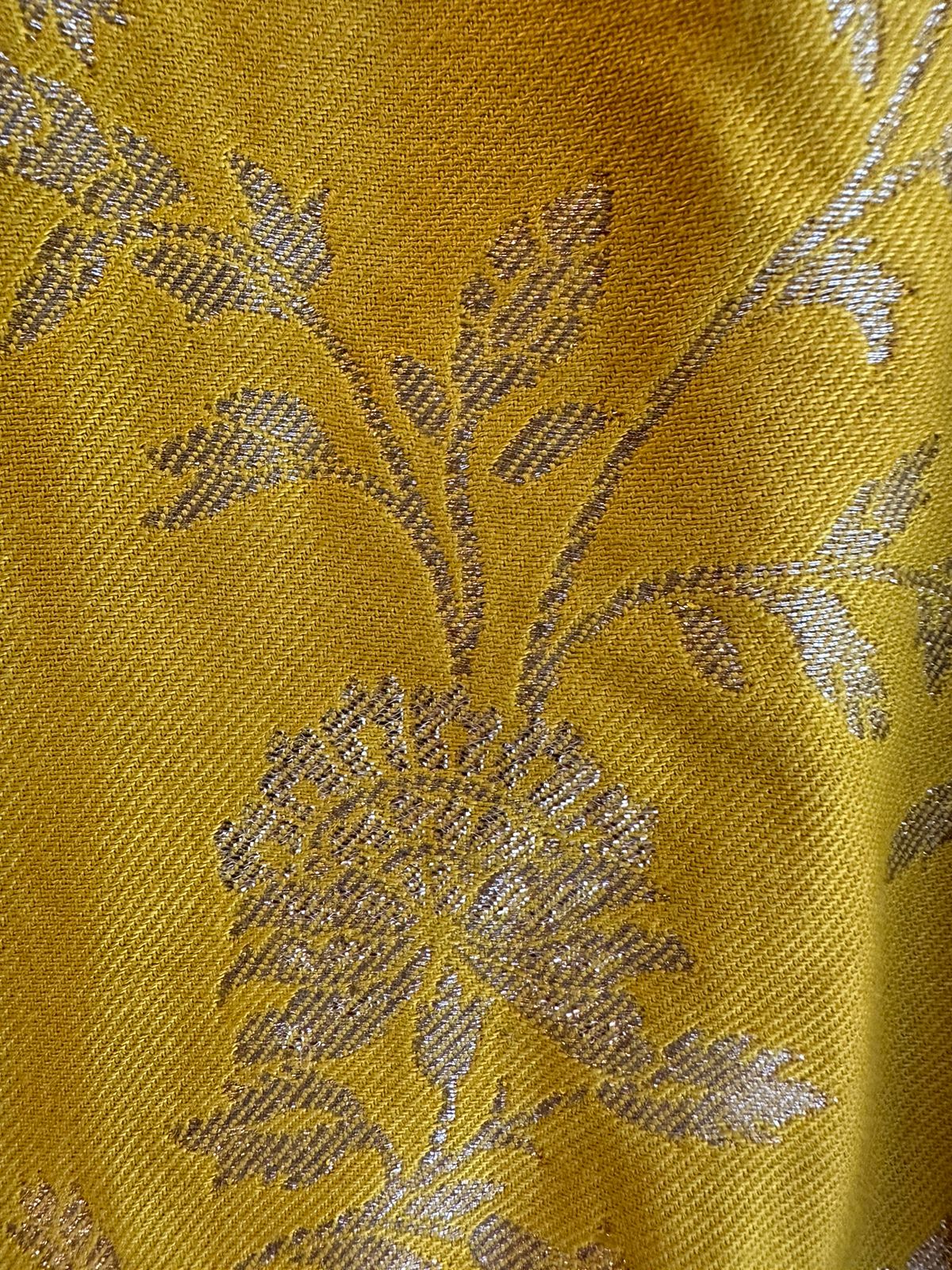 Very warm and soft pashmina unstitched shirt fully weaved