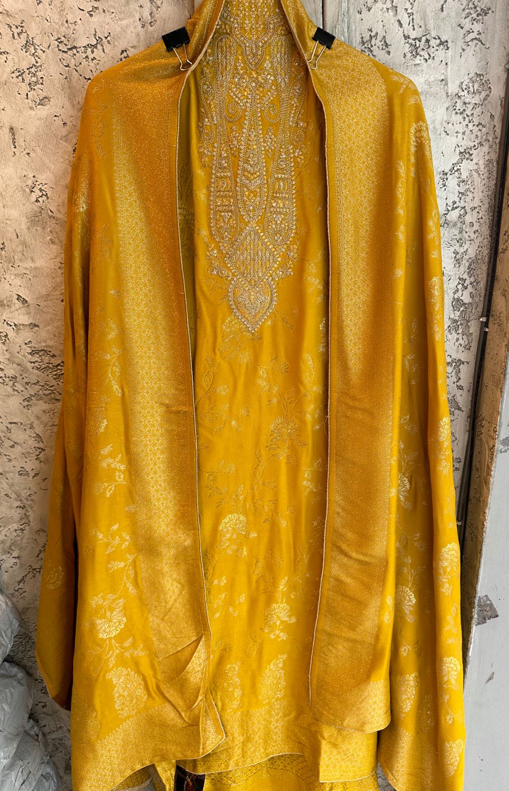 Very warm and soft pashmina unstitched shirt fully weaved