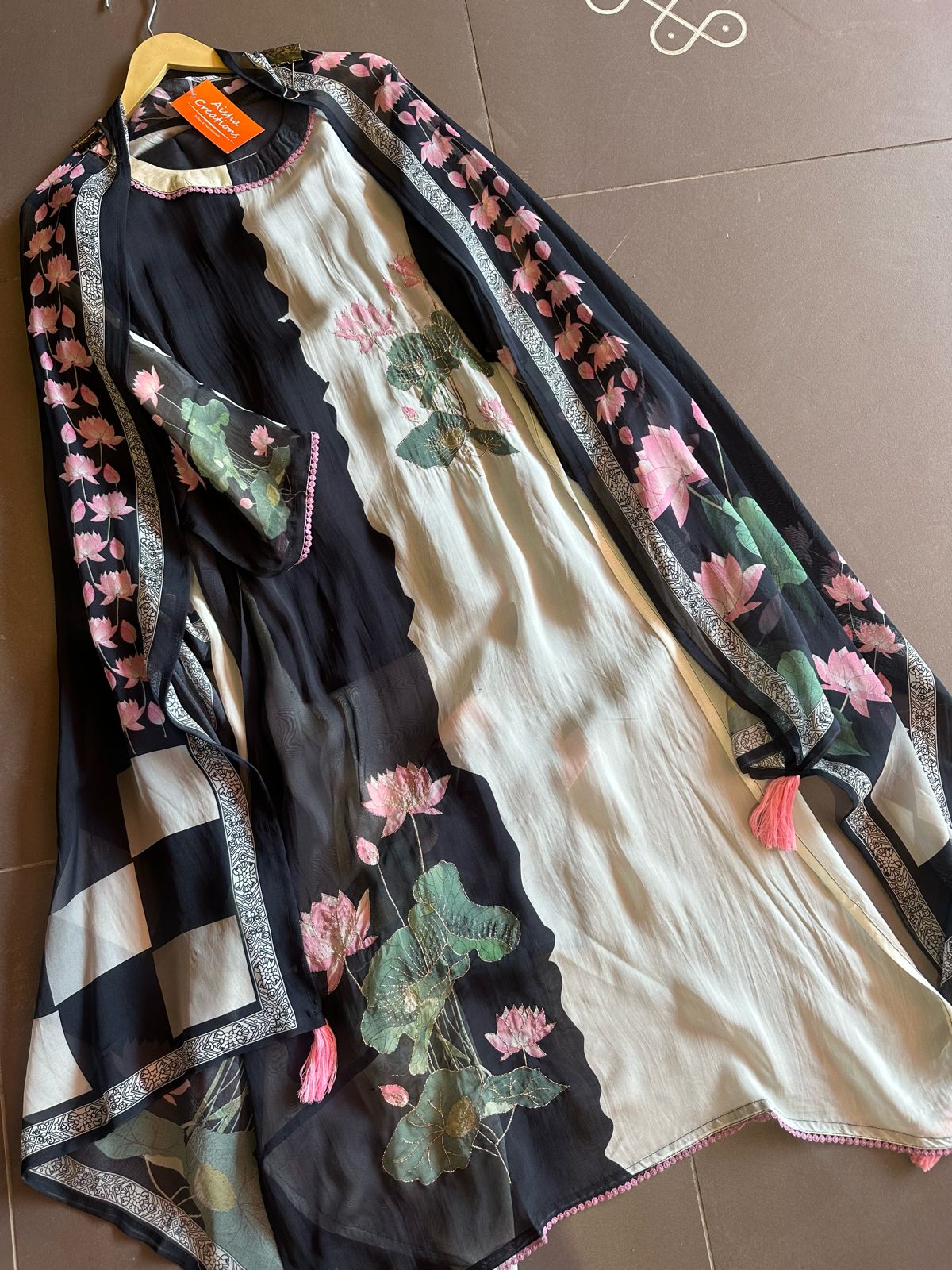 Soft organza digital printed shirt with beautiful Dori highlights