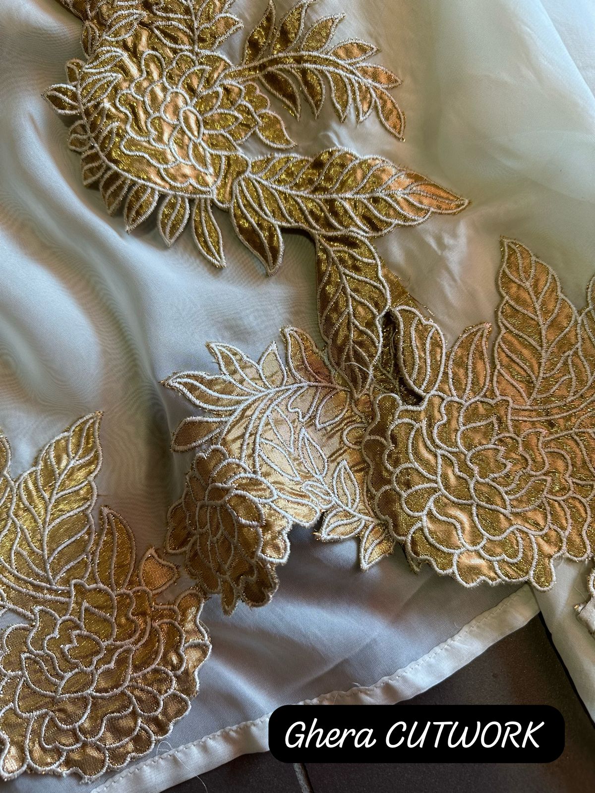 Super soft and Flowy organza with beautiful cushioning pattern