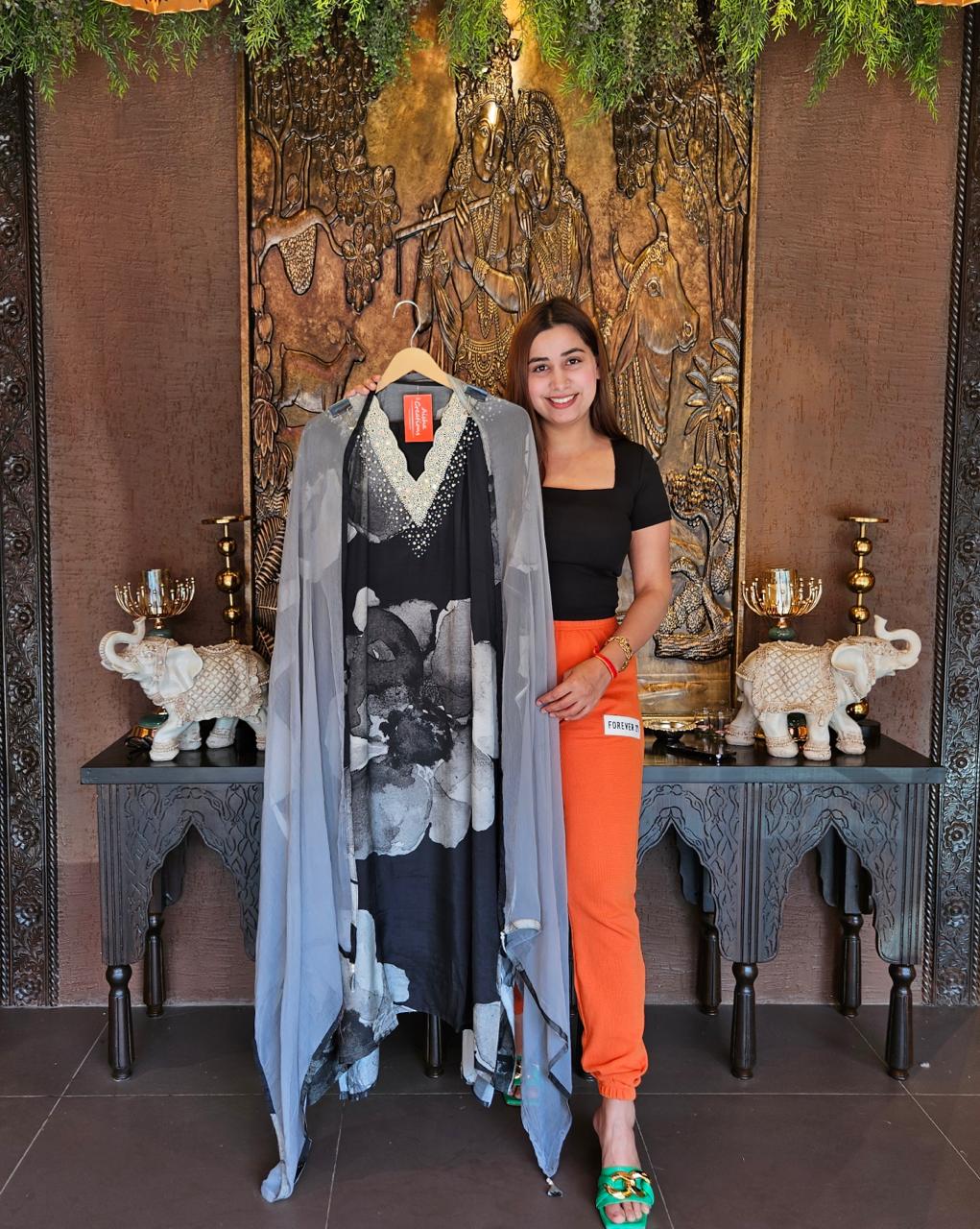 Pure soft muslin shirt with threadwork on the shirt