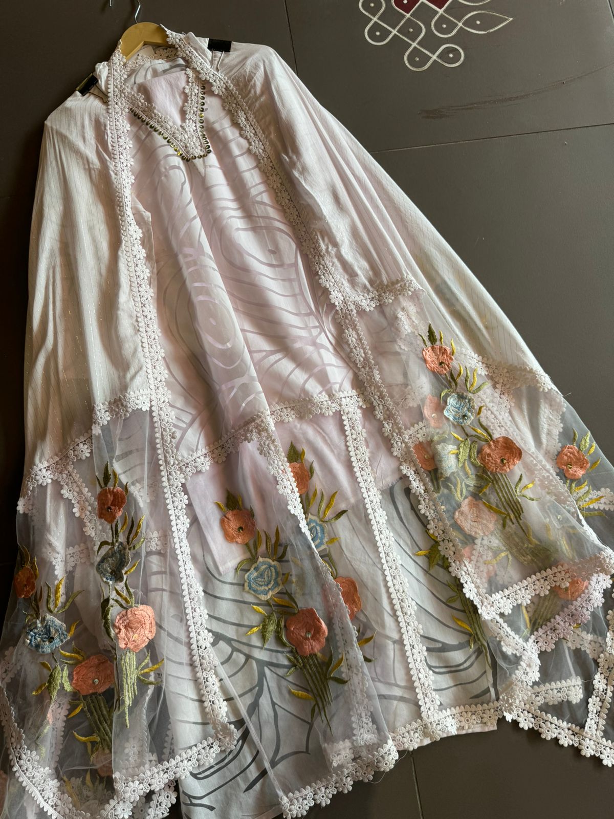 Imported cotton brasso Suits very smart and New in trend.  Full size suits