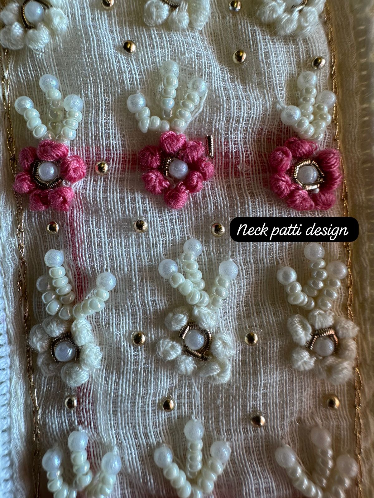 Pure and Soft original Kotta Doria with floral embroidered Jaal on the front with very smart