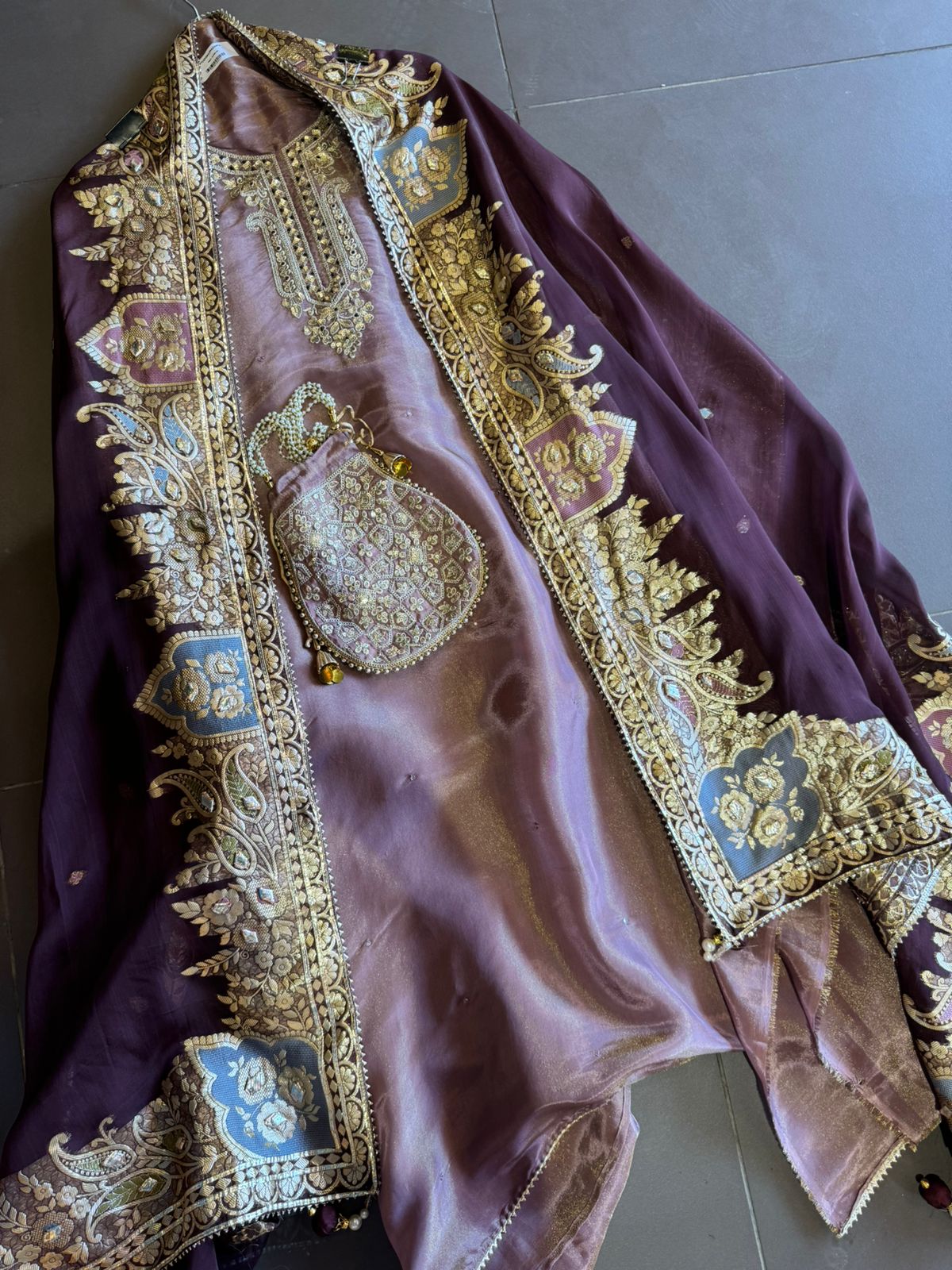 Beautiful shimmery tissue shirt unstitched full in size