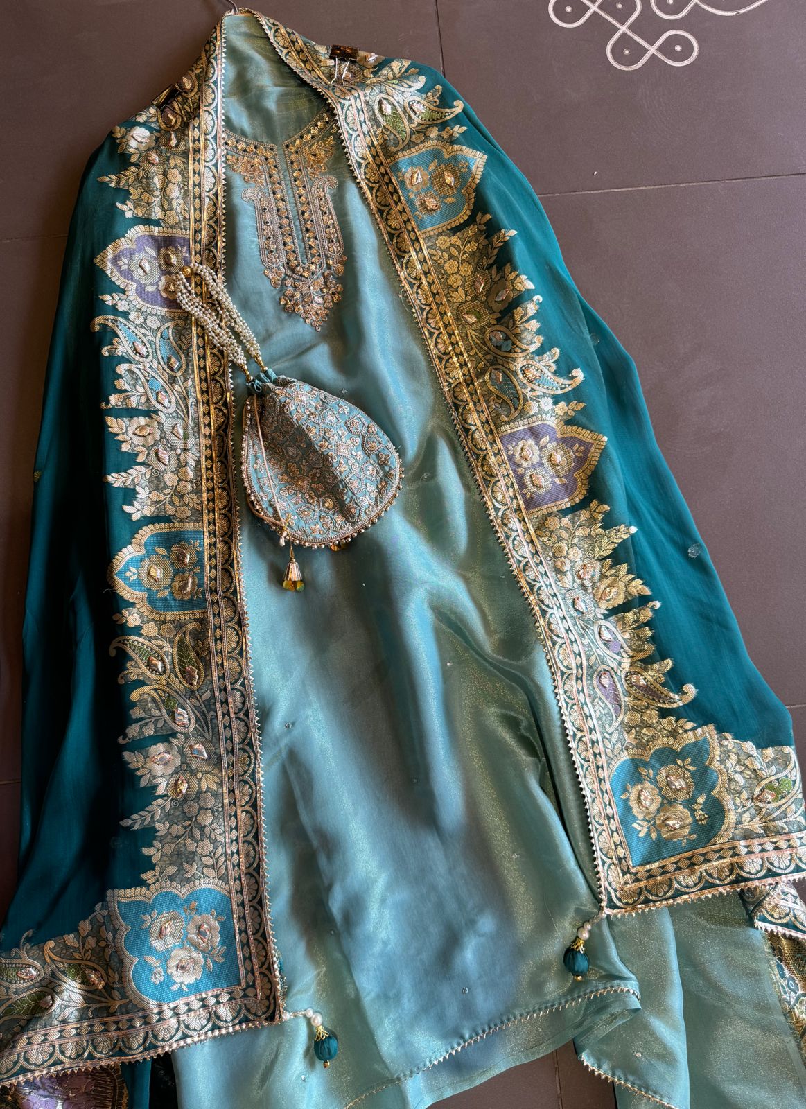 Beautiful shimmery tissue shirt unstitched full in size