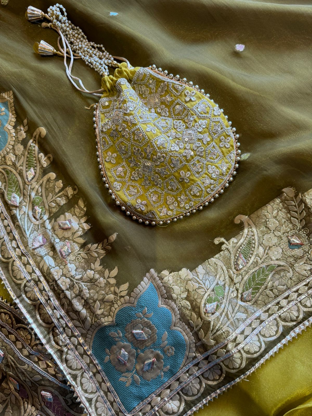 Beautiful shimmery tissue shirt unstitched full in size