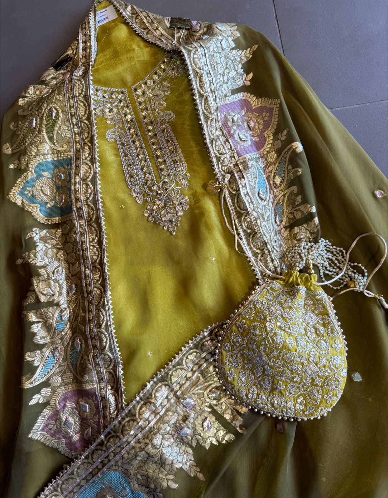 Beautiful shimmery tissue shirt unstitched full in size