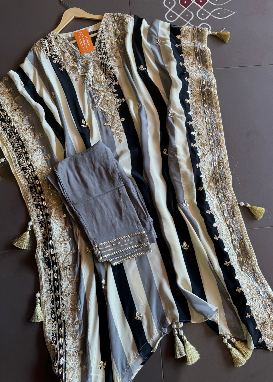 Soft flowy organza stripes kaaftan set with pants