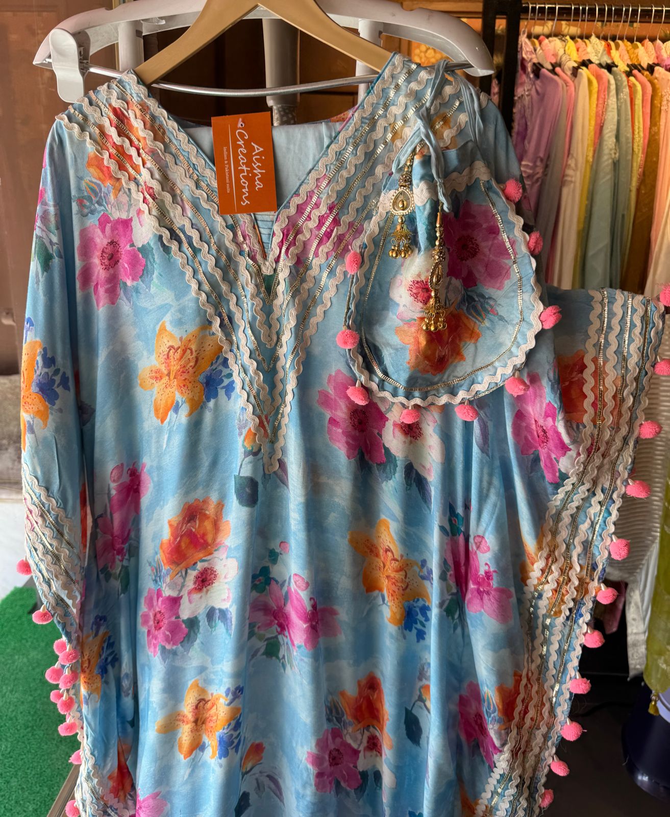 Pure muslin floral digital printed kaaftan set with lacework done on the neckline