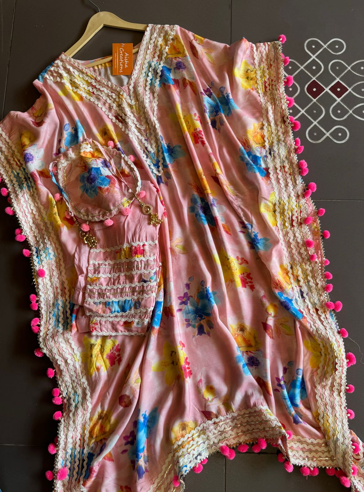 Pure muslin floral digital printed kaaftan set with lacework done on the neckline