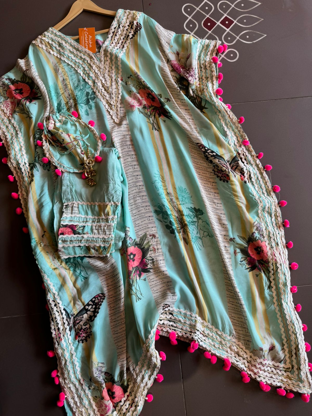 Pure muslin floral digital printed kaaftan set with lacework done on the neckline