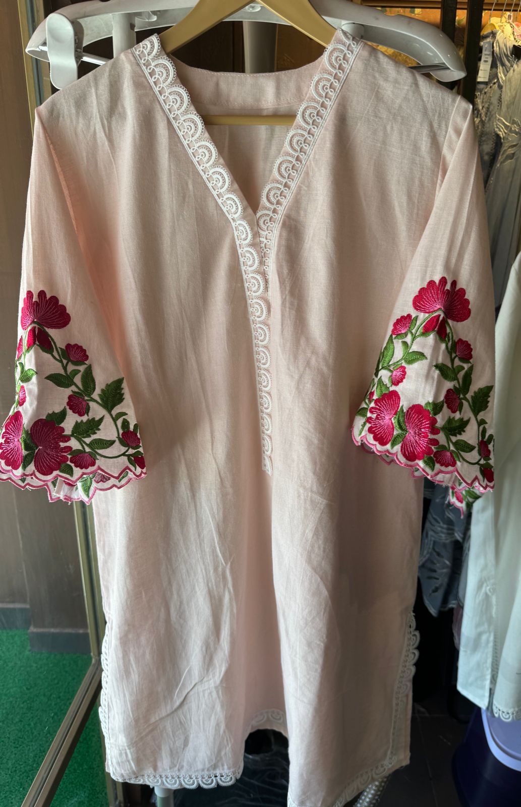 Pure cotton linen stitched tunic with lace attached on the neckline and ghera