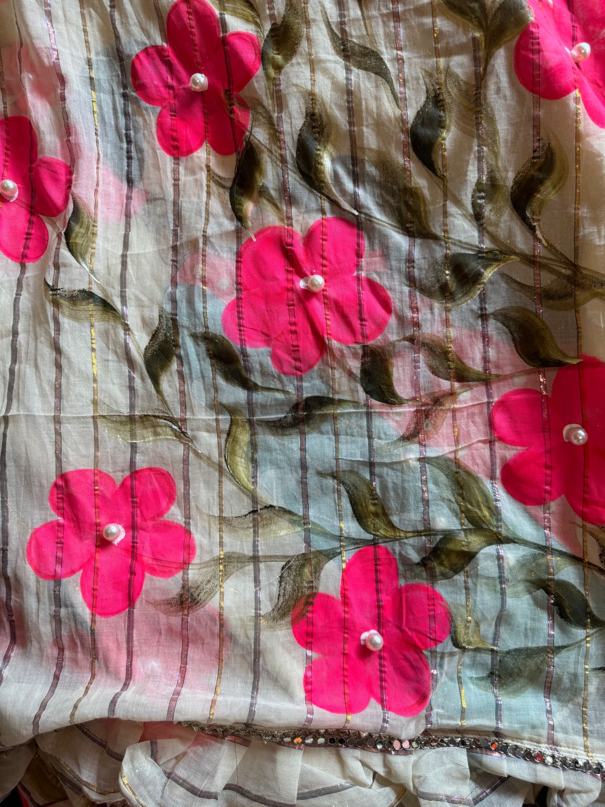 Pure soft organic cotton shirt with shimmer in it.