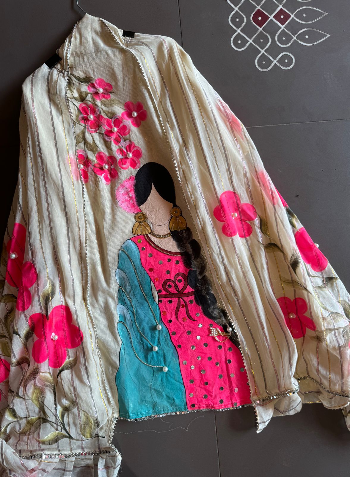 Pure soft organic cotton shirt with shimmer in it.