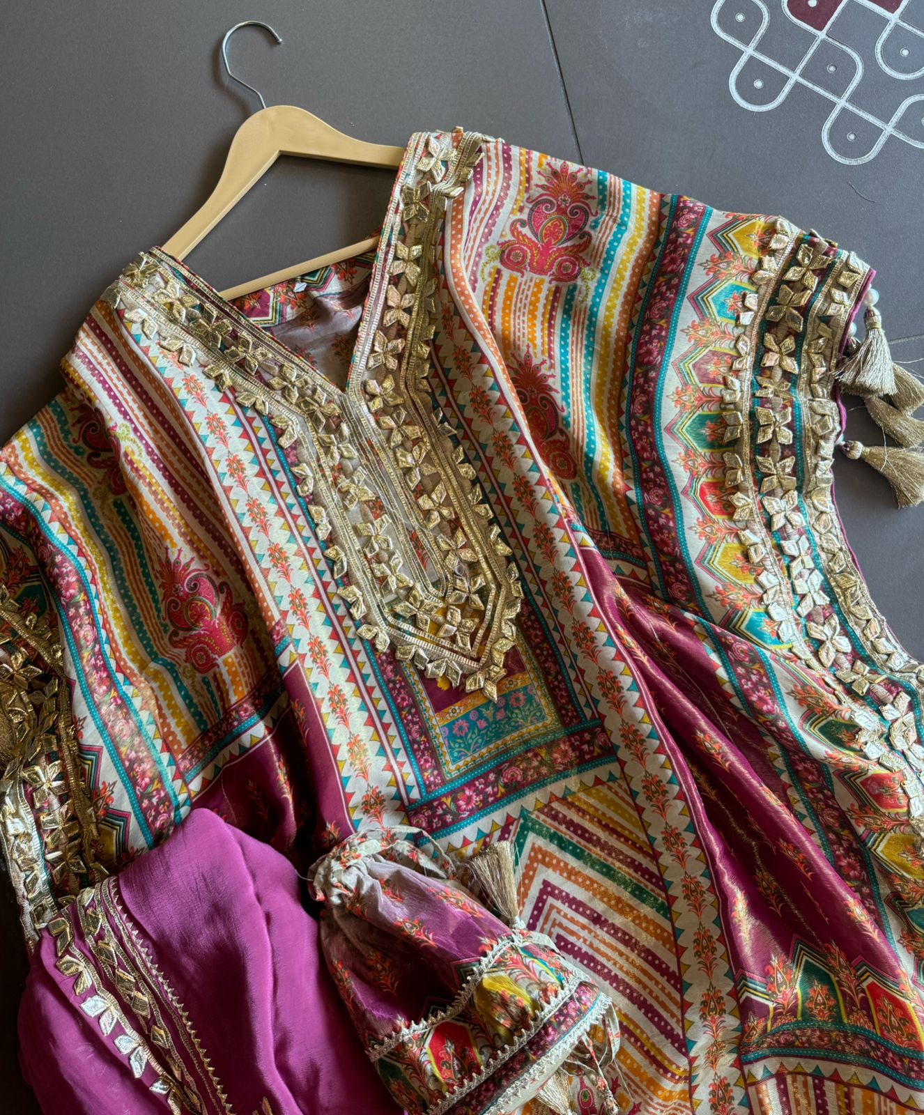 Pure shimmer tissue sabysachi inspired printed kaaftan with gotta work on the neckline