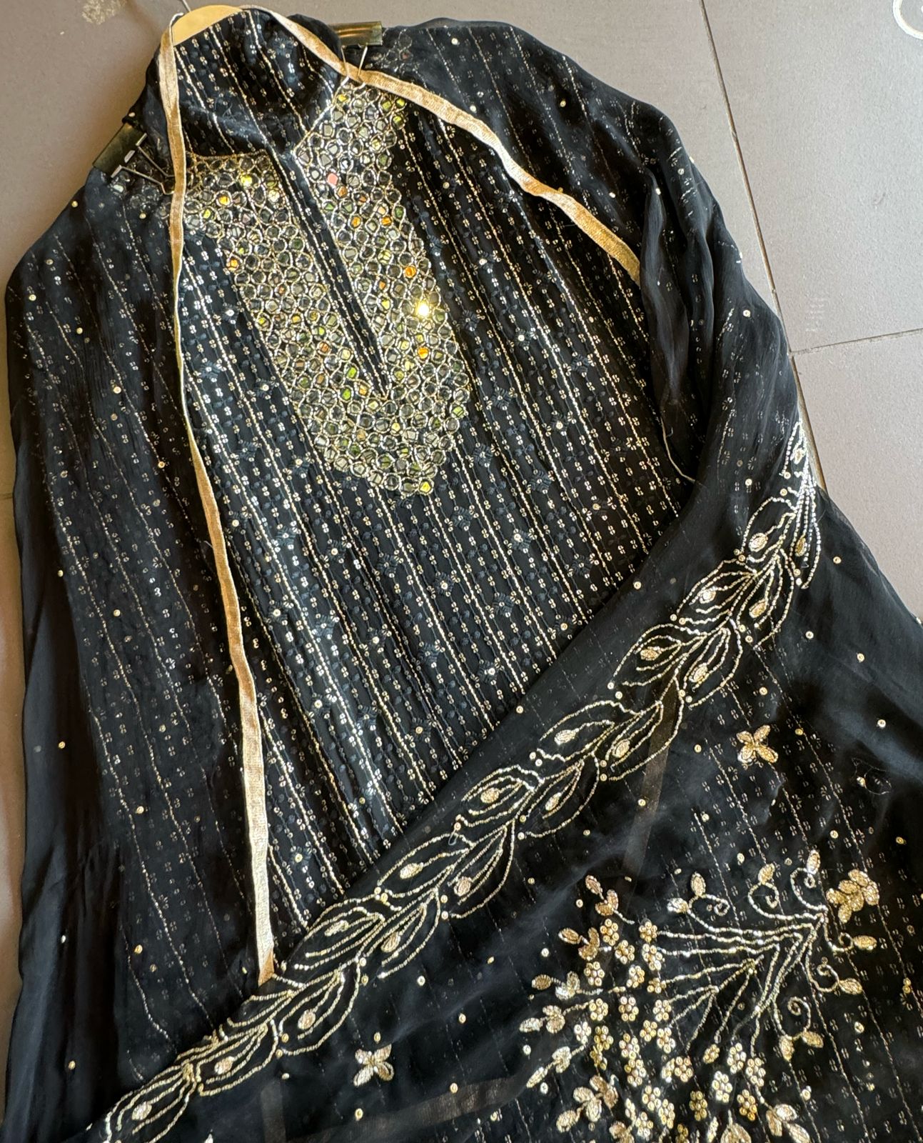 Pure Georgette Lakhnavi shirt (Unstitched) with thread