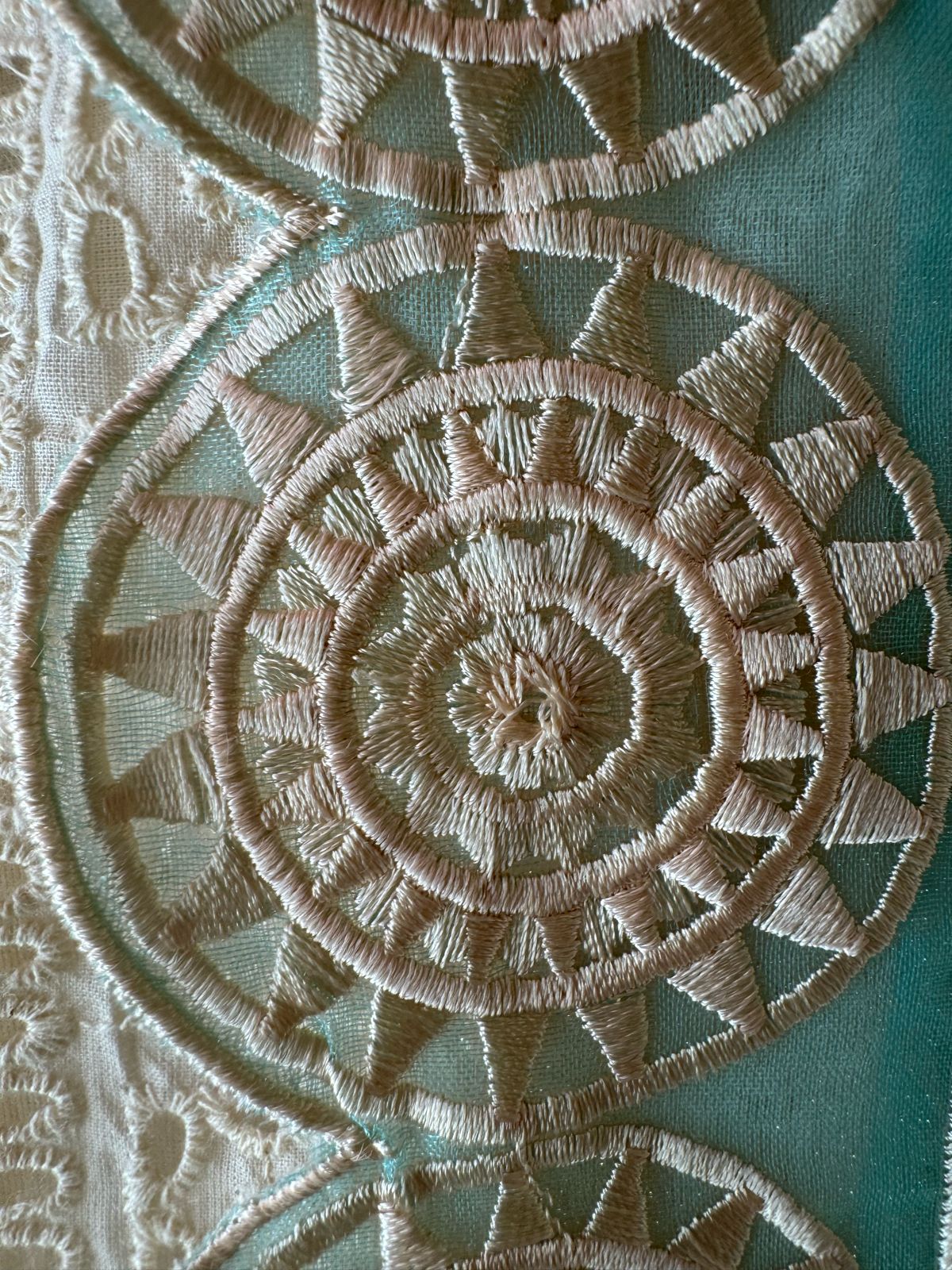 Beautiful summerish Mul cotton chicken suits with designer front with laces and thread embroidered