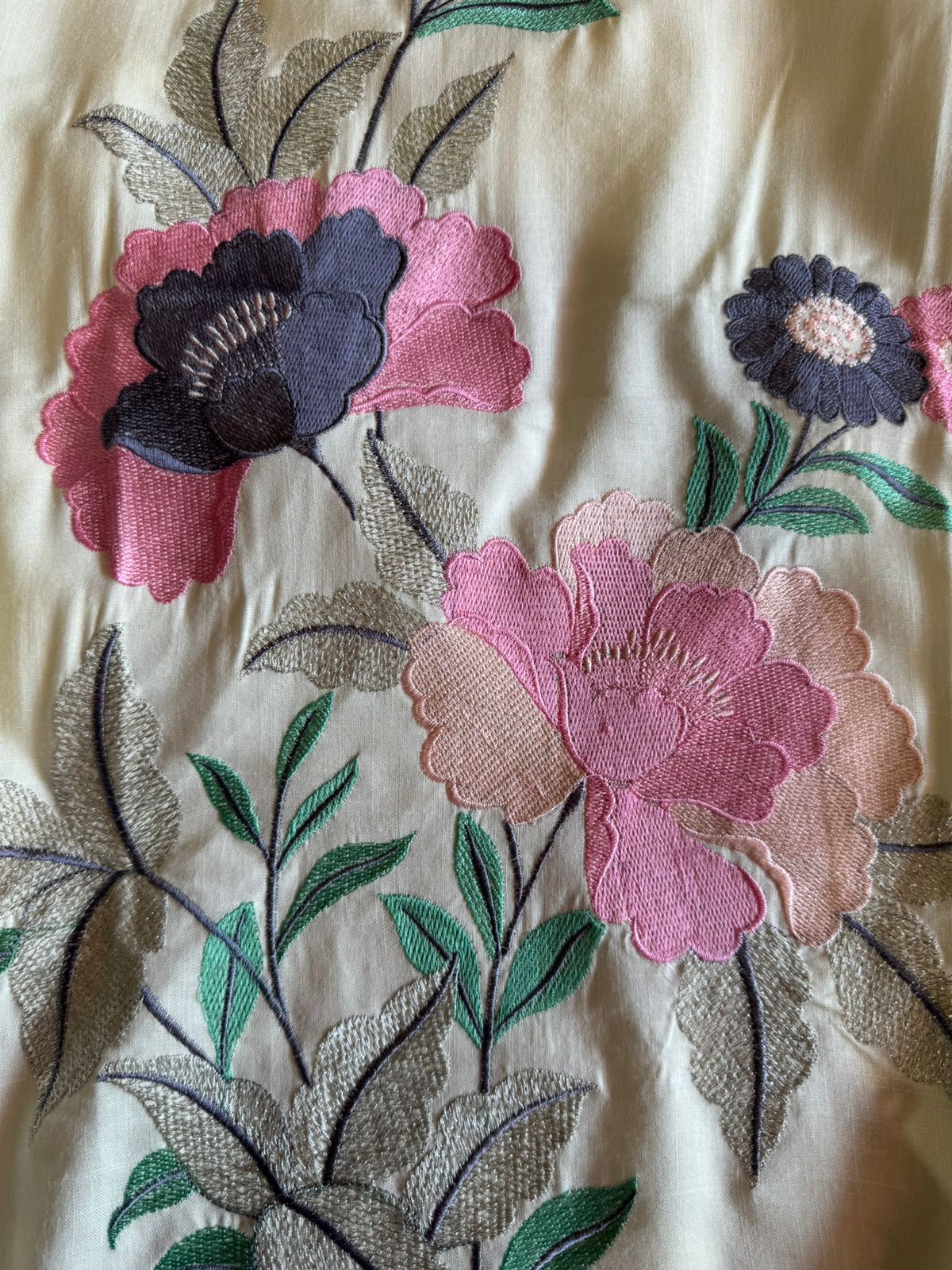 Soft cotton Unstitched suits with floral thread embroidered concept.