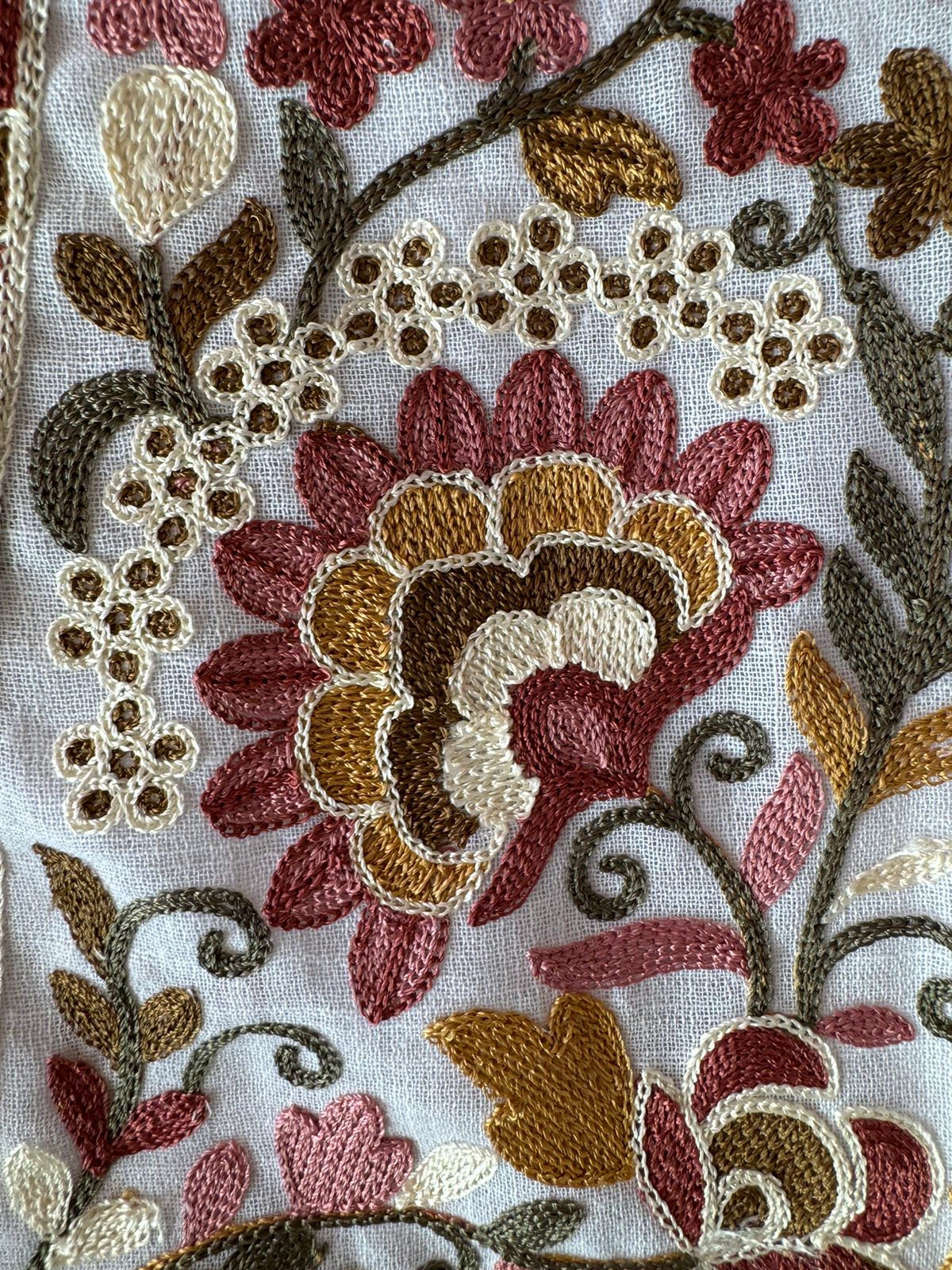 Soft cotton Linen shirt with thread embroidery done on the neckline