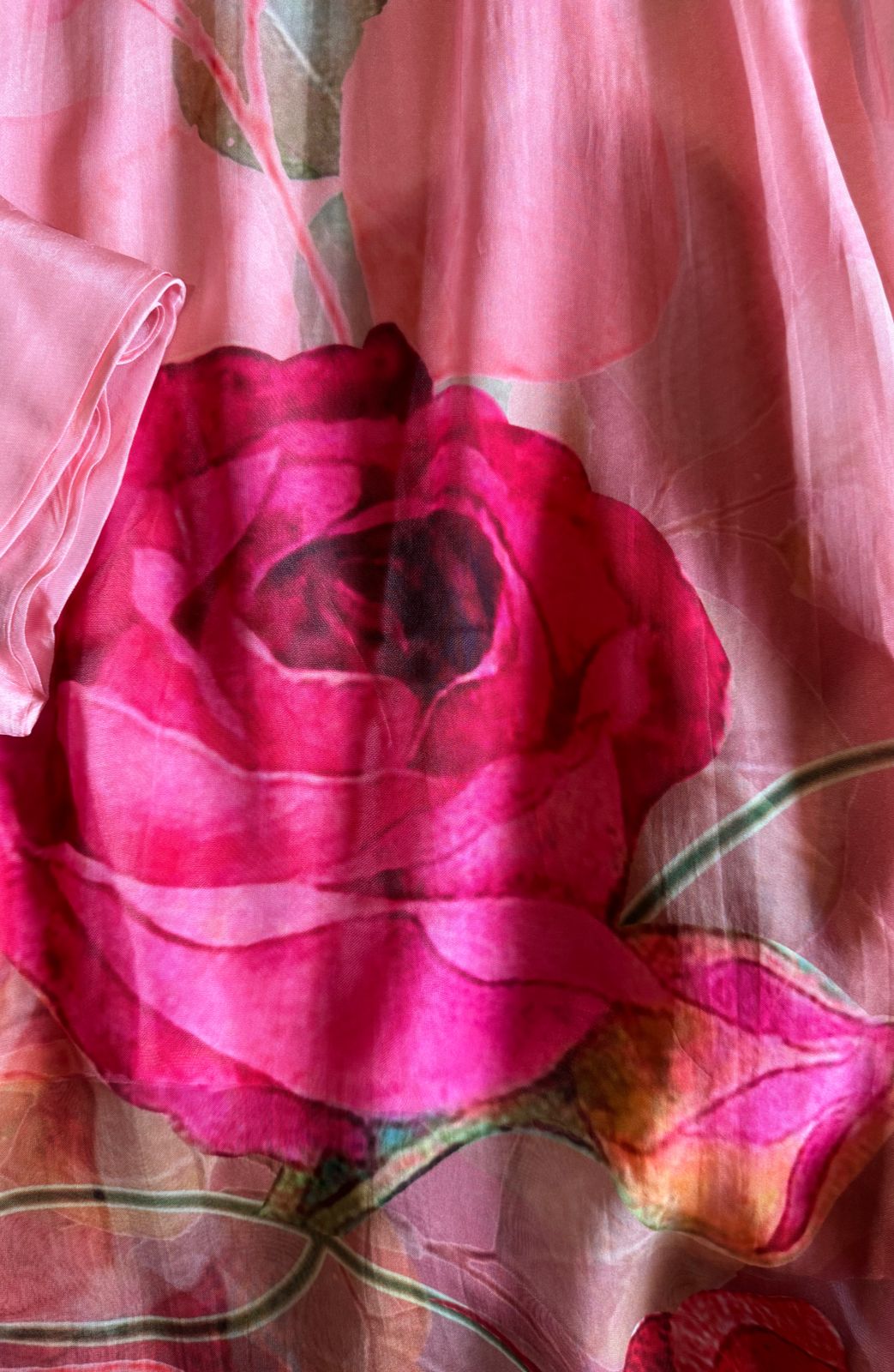 Beautiful stitched kaaftan on organza with floral digital