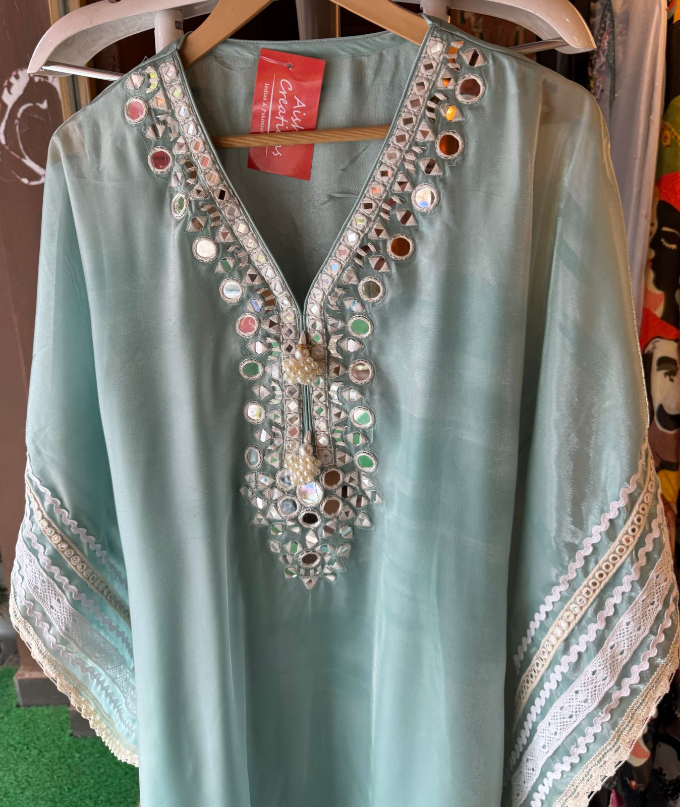 Soft tissue kaaftan With very beautiful thread