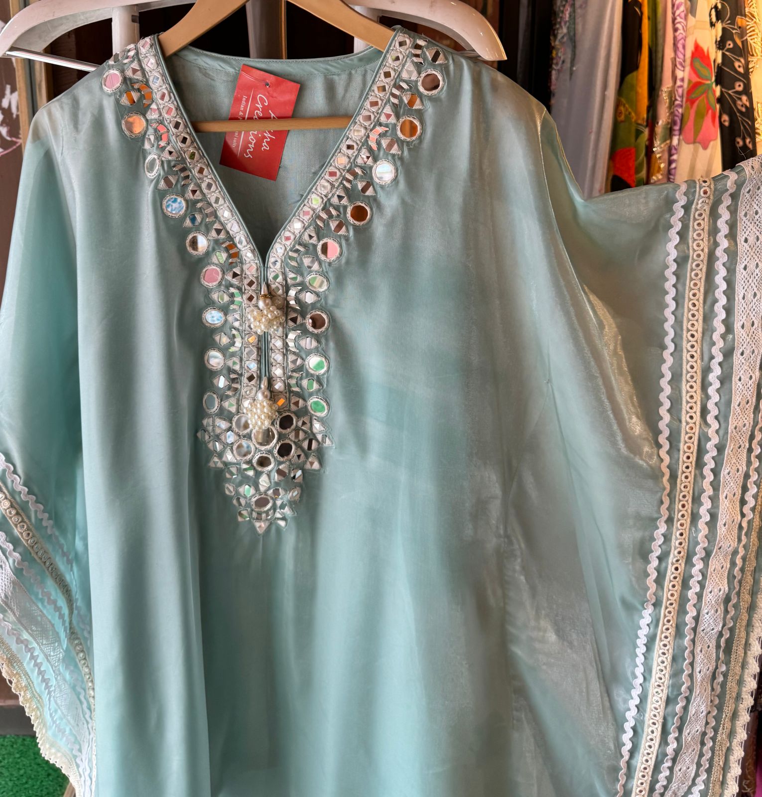 Soft tissue kaaftan With very beautiful thread