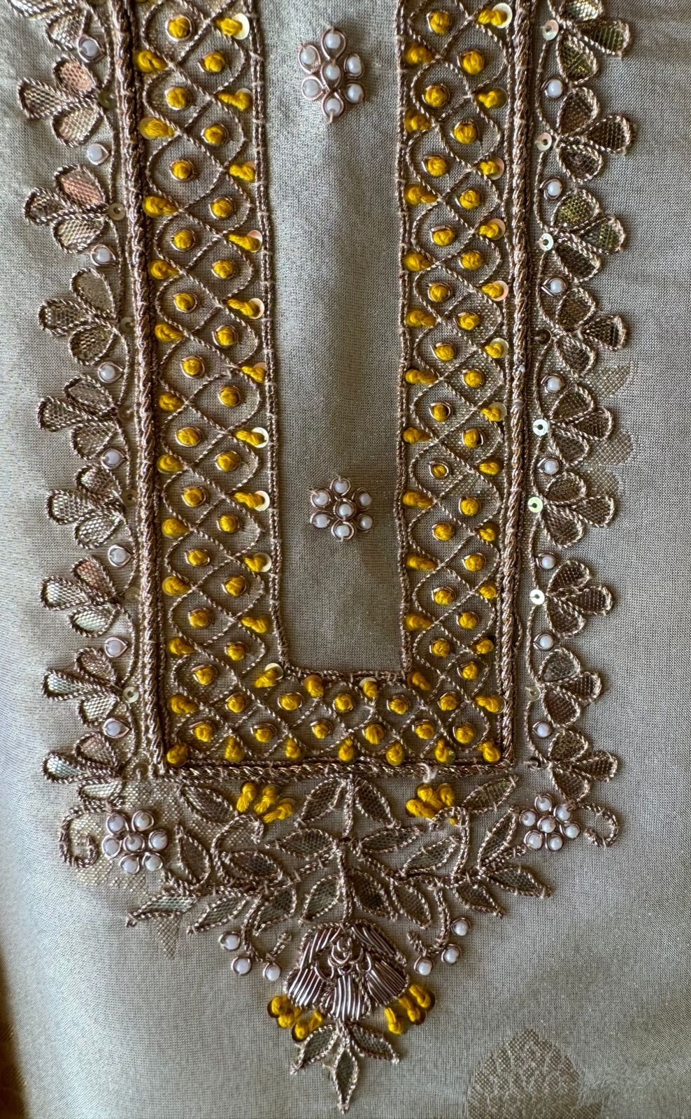 Beautiful and very elegant Tissue bootie weaved