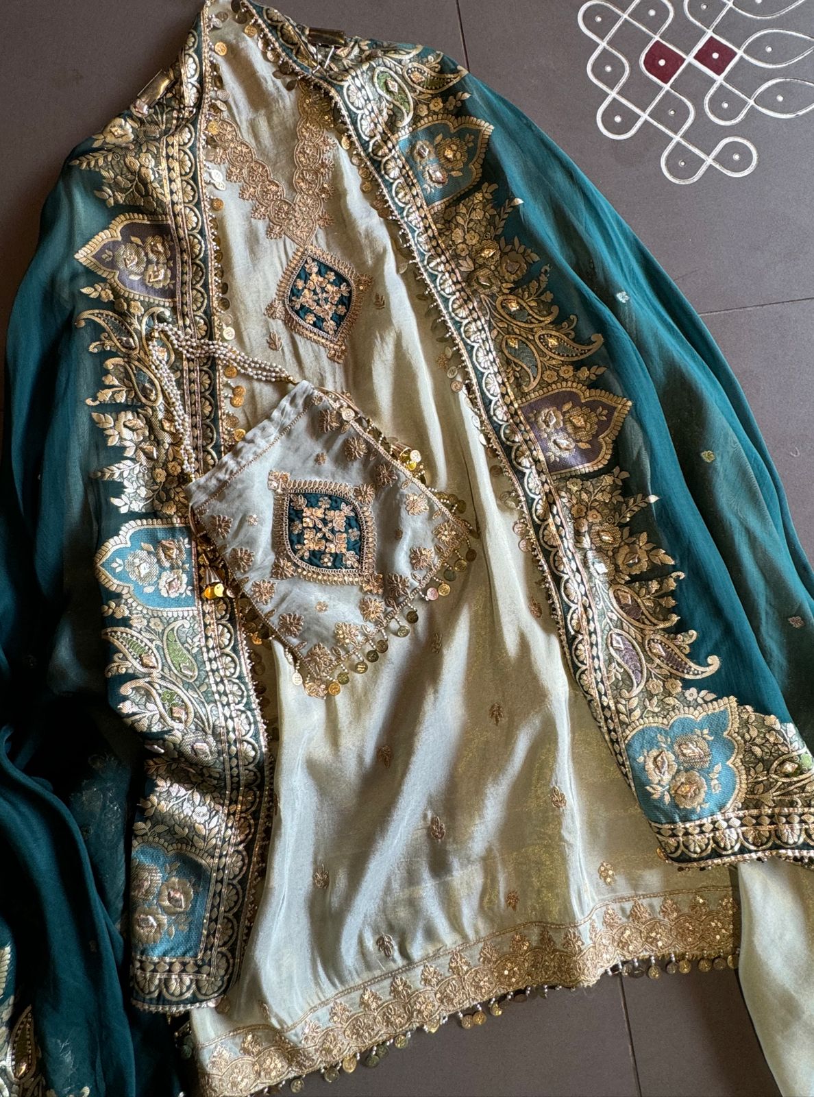 Pure organza silk zari weaving booties unstitched Shirt with very gorgeous neckline made from Dori zari and dabka work