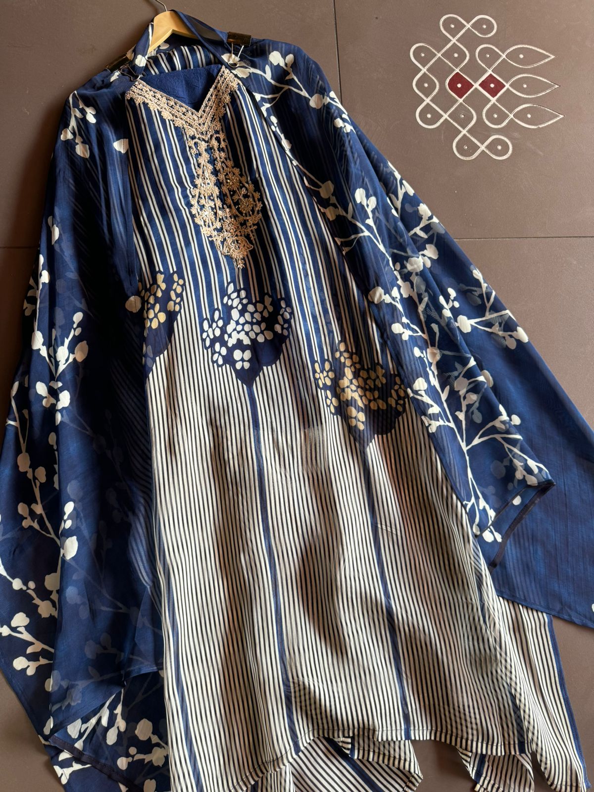 Soft digital printed organza shirt with beautiful dori and zari work on the neckline