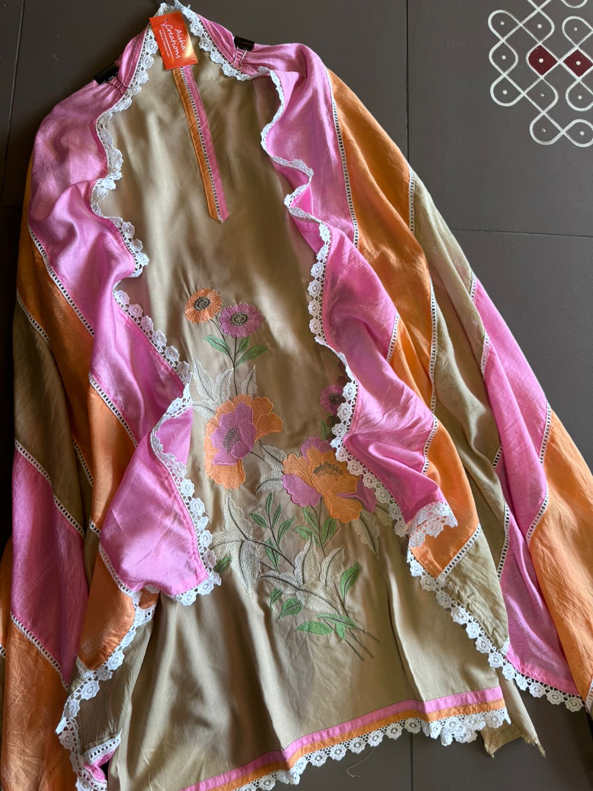 Soft cotton Unstitched suits with floral thread embroidered concept