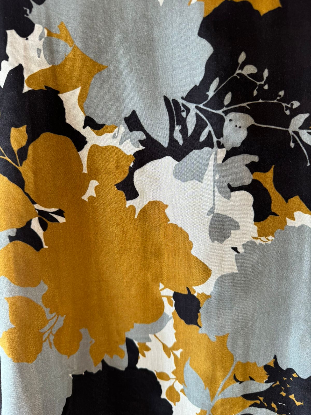 Pure Muslin Digital printed Shirt , Very smart and classy Concept with Cotton crochia neckline