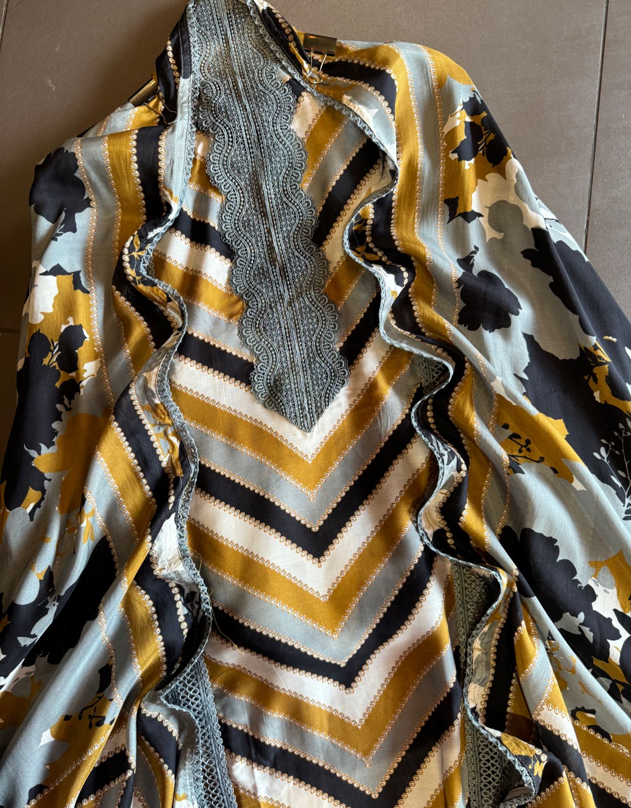 Pure Muslin Digital printed Shirt , Very smart and classy Concept with Cotton crochia neckline