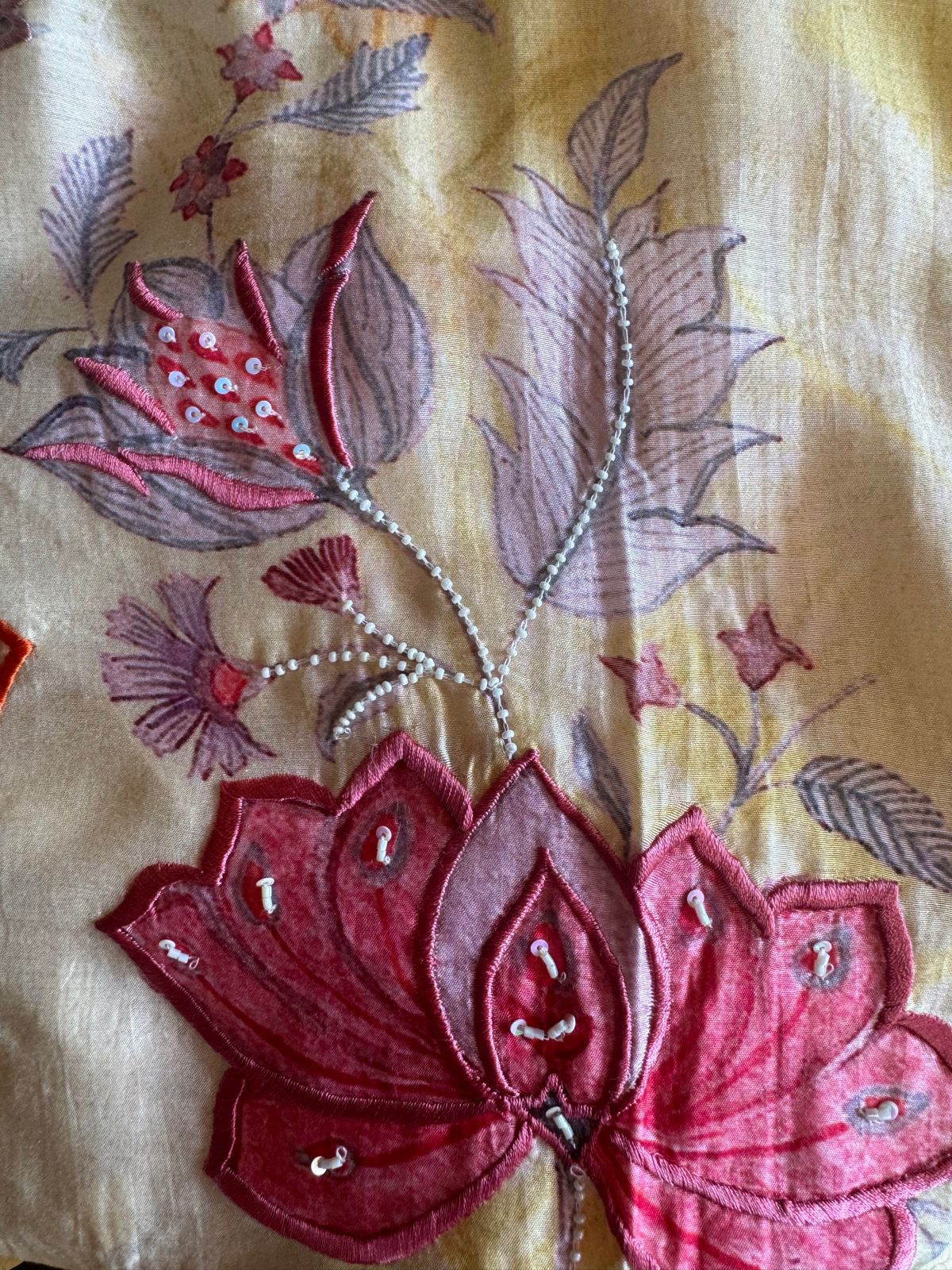 Soft Mul muslin Shirt lemon in colour with very pretty Daaman design