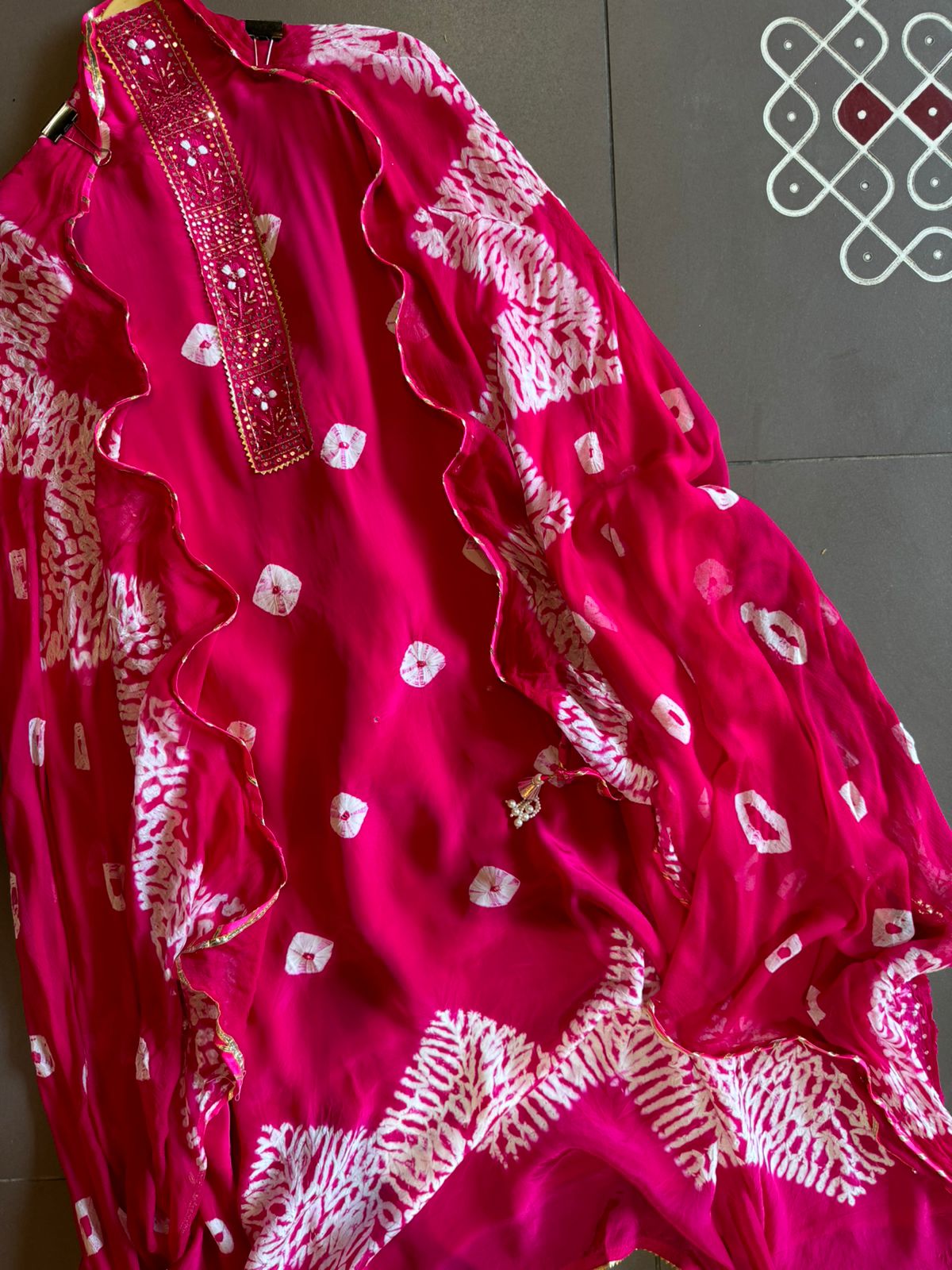 Pure Crepe Bandej printed Suit pieces (Unstitched full size)