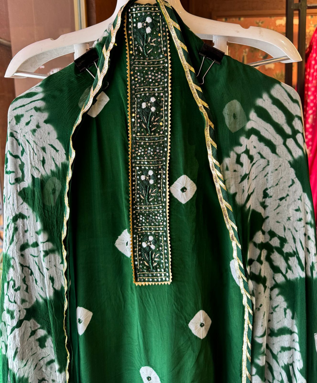 Pure Crepe Bandej printed Suit pieces (Unstitched full size)