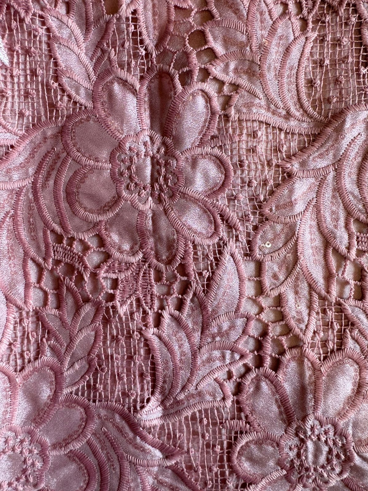 Crochia Floral Cutwork shirt with Linning , The base linning is Shantoon even the back has Linning attached.