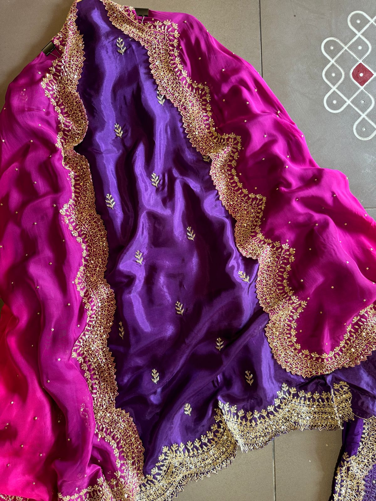 Beautiful pieces on PI Opada power, silk with handwork nalki booties