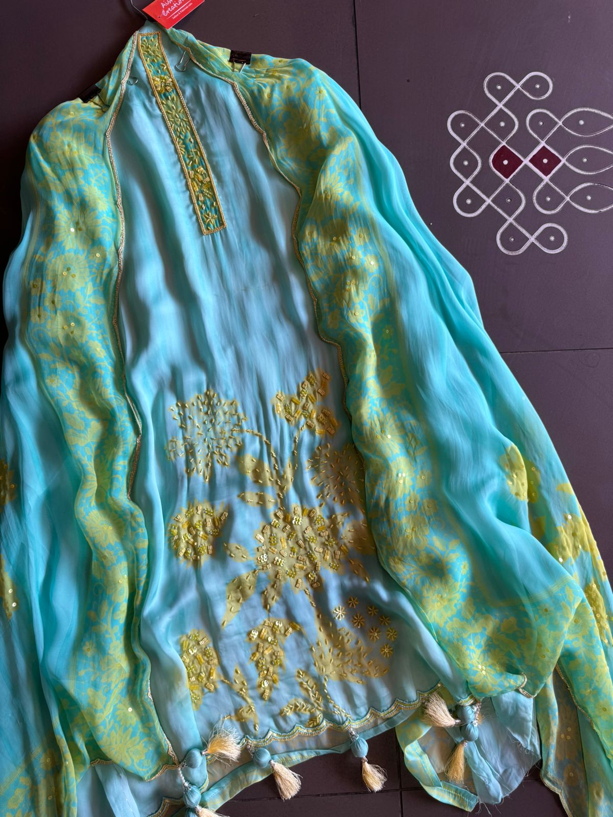 Premium Quality soft organza digital printed suits with handwork detailings on the shirt from and even on the neck Patti.