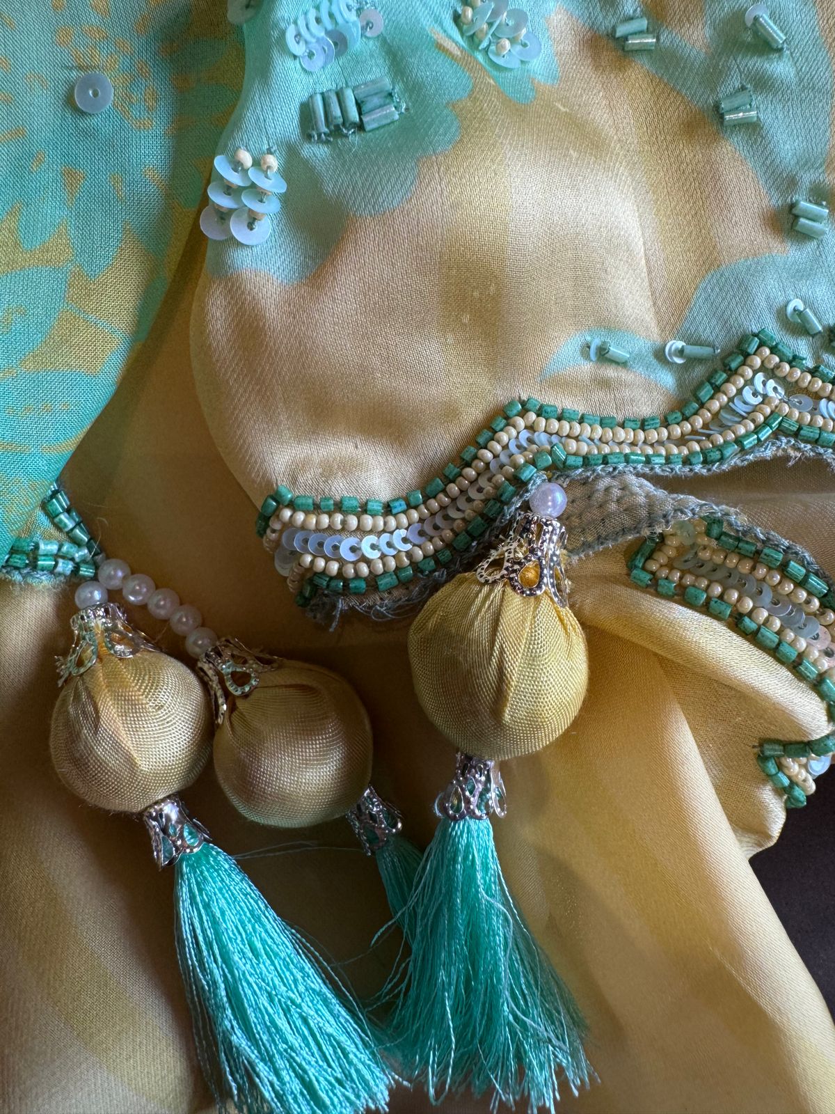 Premium Quality soft organza digital printed suits with handwork detailings on the shirt from and even on the neck Patti.