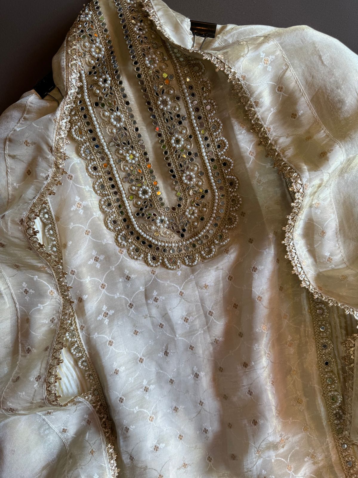 SHOP OUR NEW LAUNCH ON TISSUE WITH SINGLE SHADE IVORY