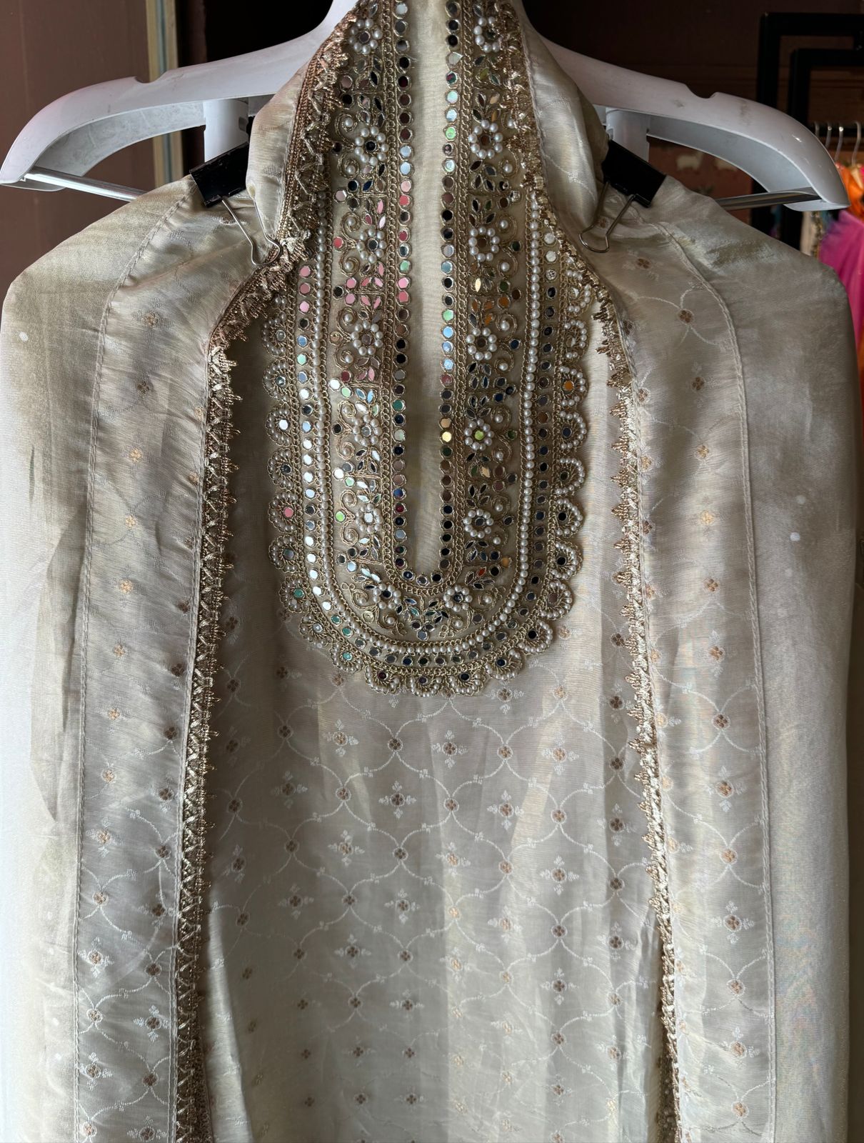 SHOP OUR NEW LAUNCH ON TISSUE WITH SINGLE SHADE IVORY