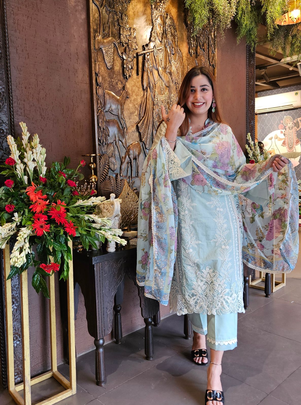 Beautiful thread embroidered Pakistani suit with Digital printed chiffon dupatta.