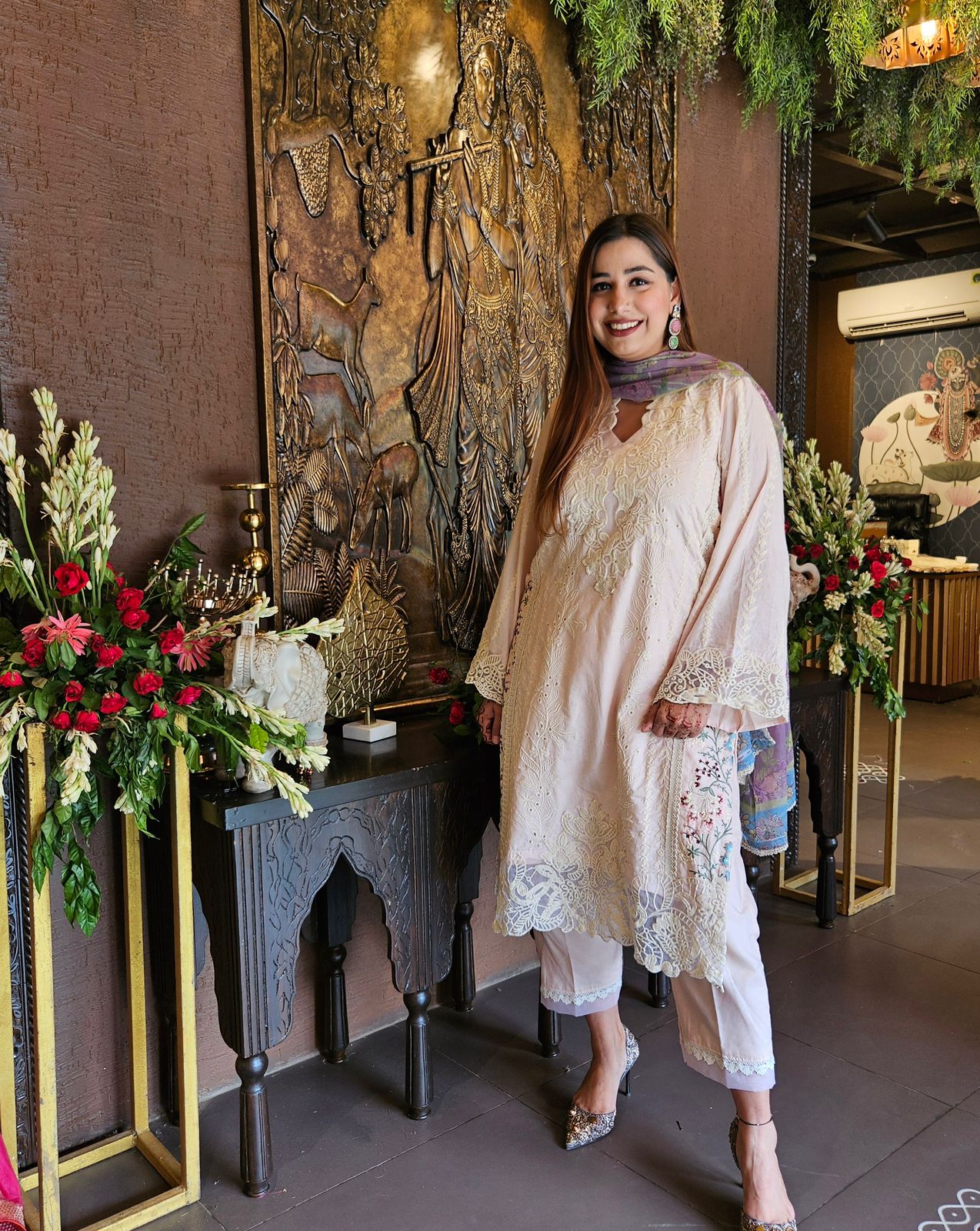 Beautiful thread embroidered Pakistani suit with Digital printed chiffon dupatta.