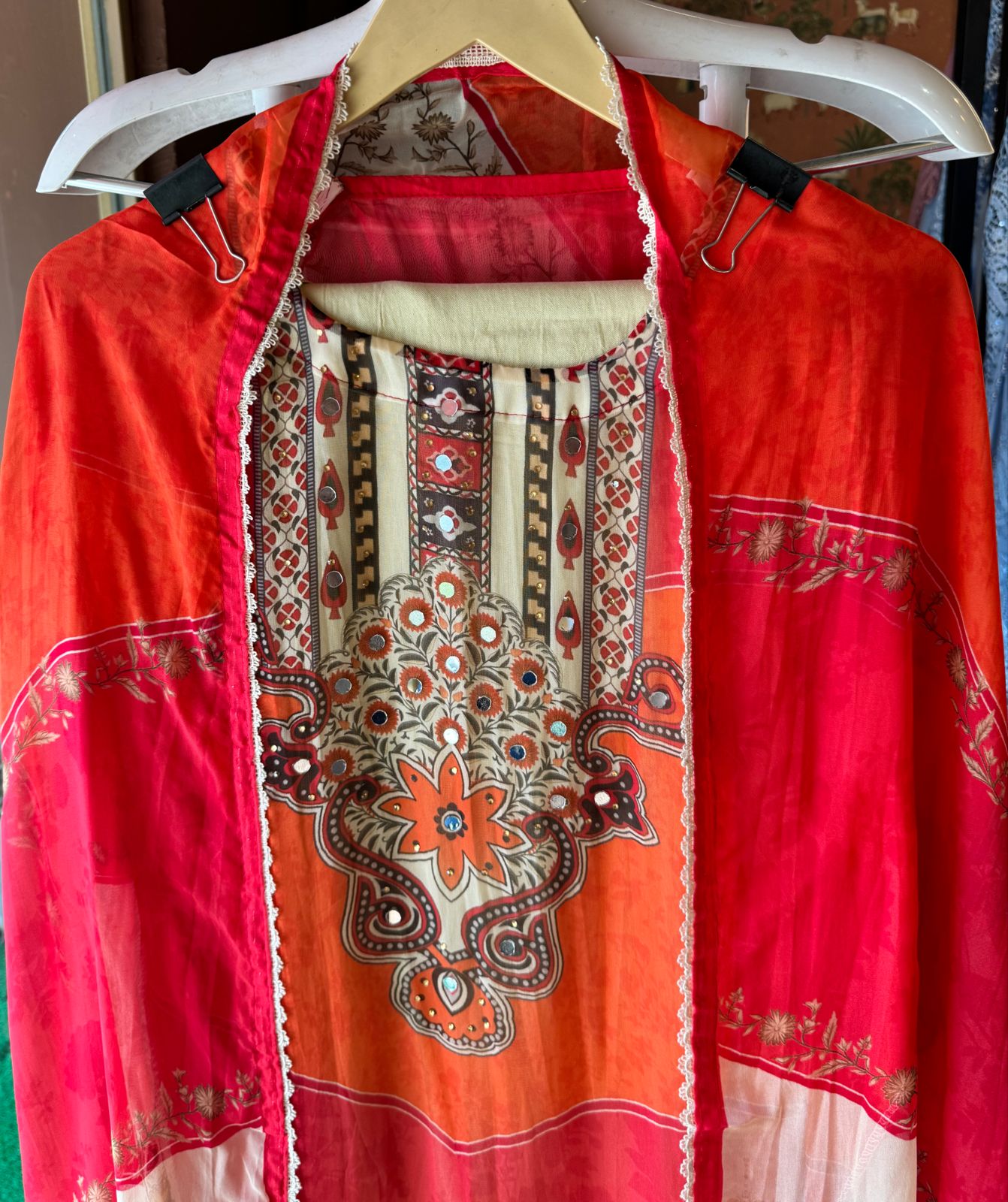 Shop our new Organza Digital printed Pakistani suit