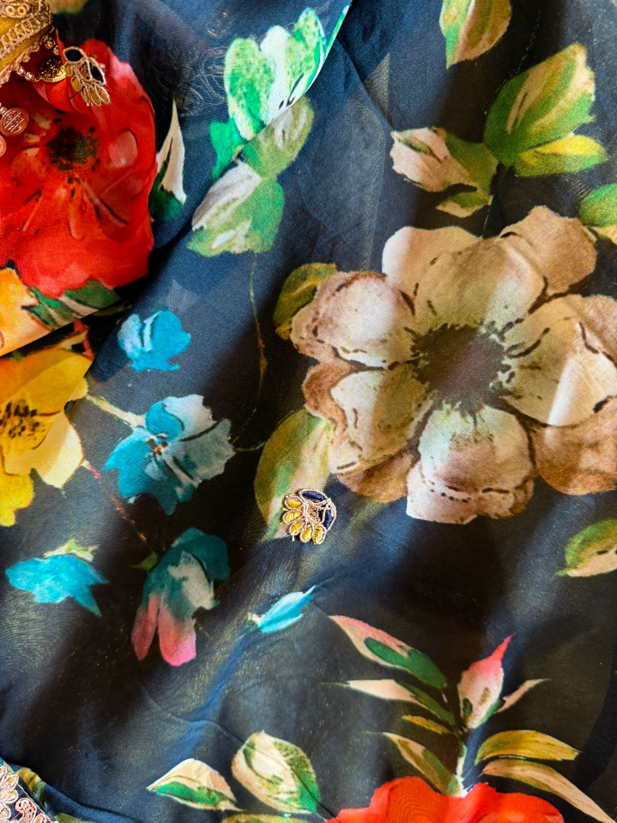 Shop our new Partywear collection this time with digital printed dupatta’s.